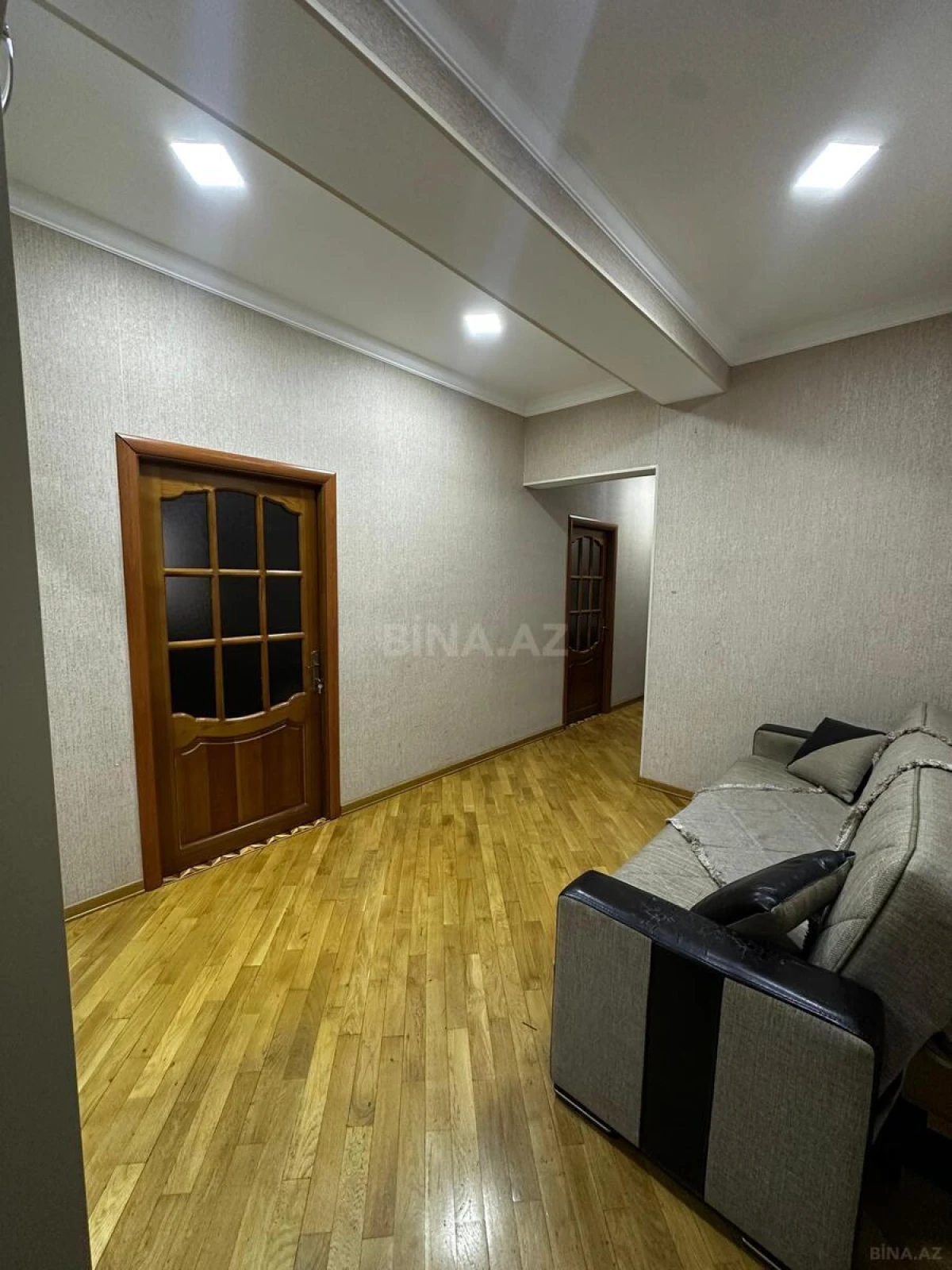 Satılır 3 otaqlı mənzil 89 m²