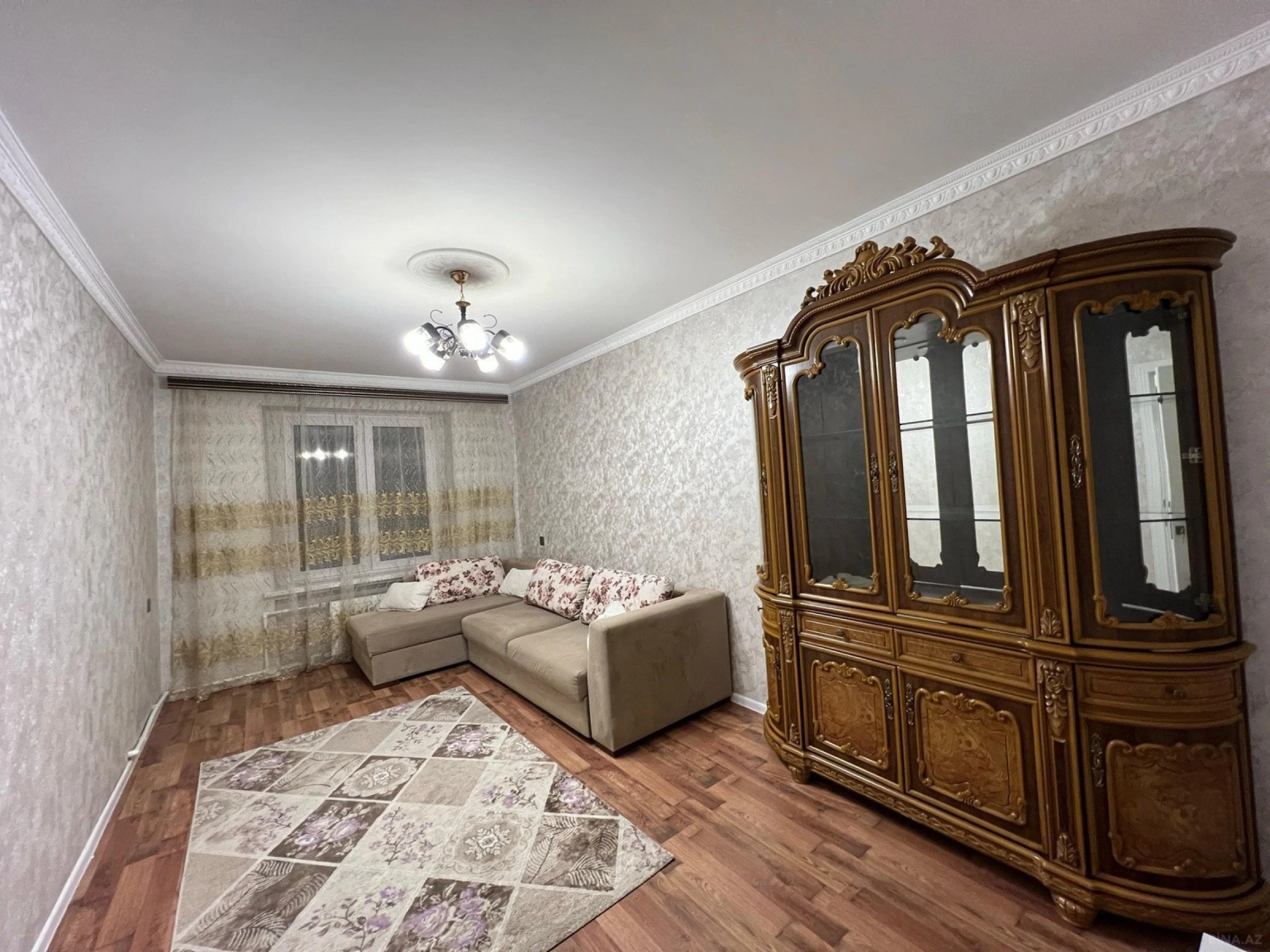 Kirayə verilir 2 otaqlı mənzil 60 m²