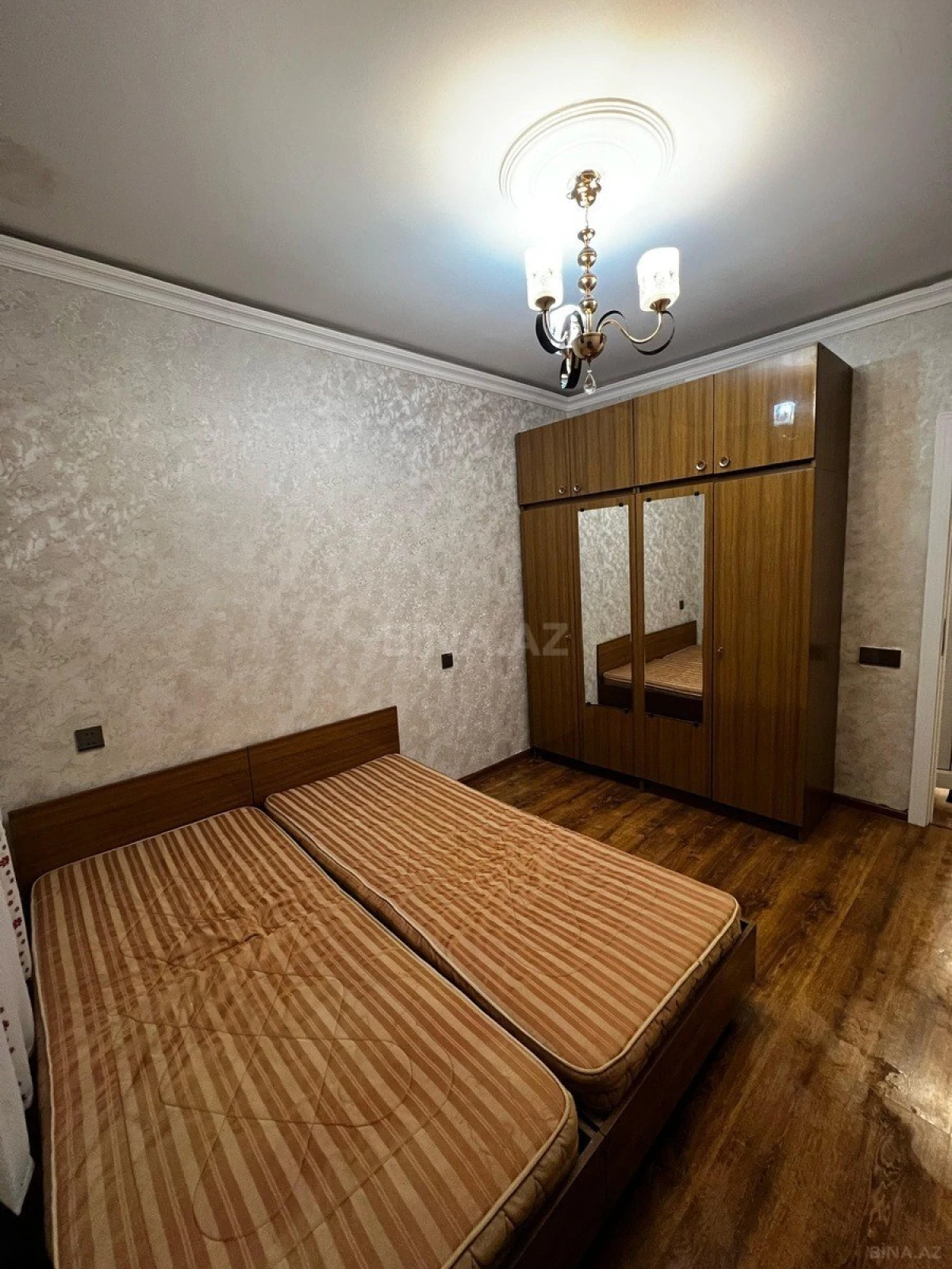 Kirayə verilir 2 otaqlı mənzil 60 m²