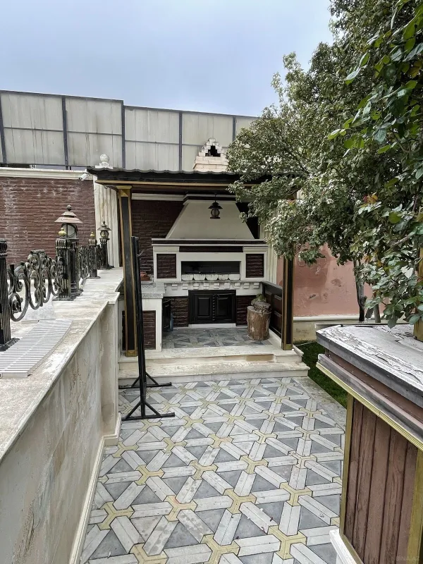 Kirayə verilir 6 otaqlı həyət evi 300 m²