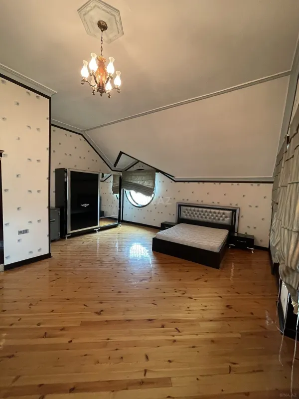 Kirayə verilir 6 otaqlı həyət evi 300 m²
