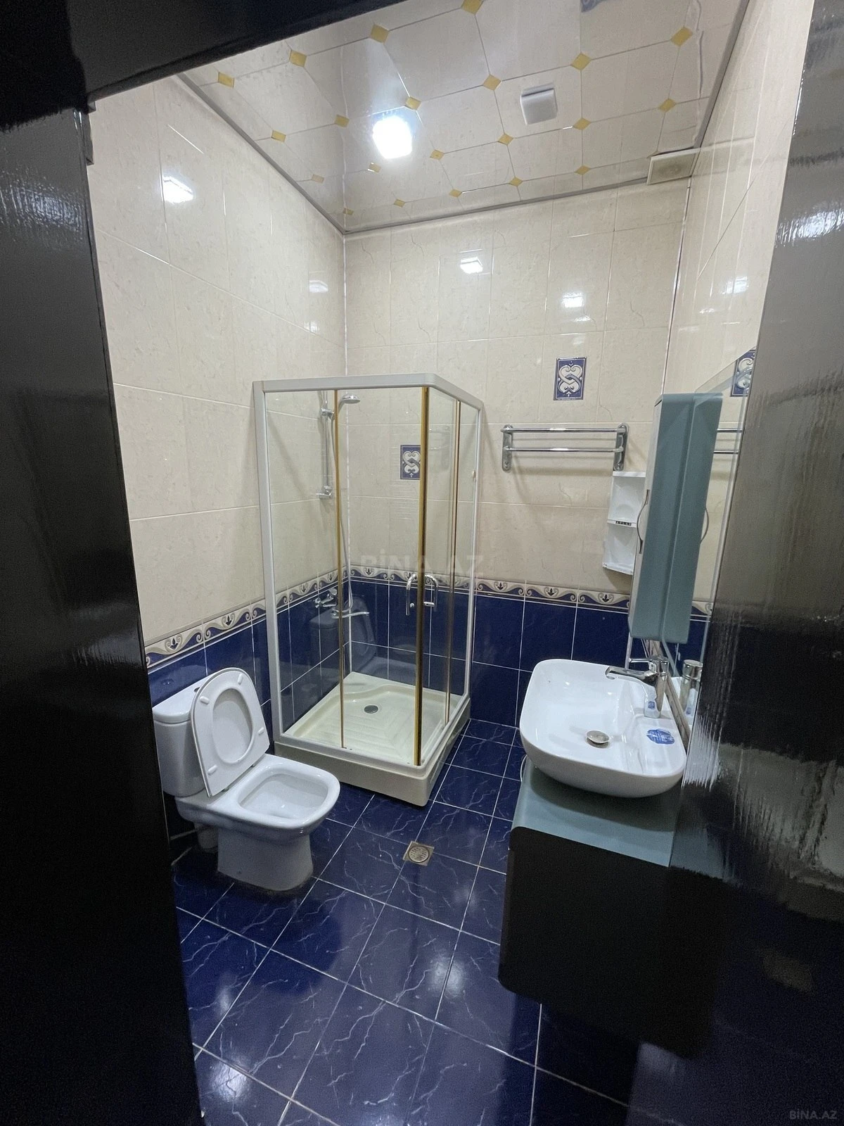Kirayə verilir 6 otaqlı həyət evi 300 m²