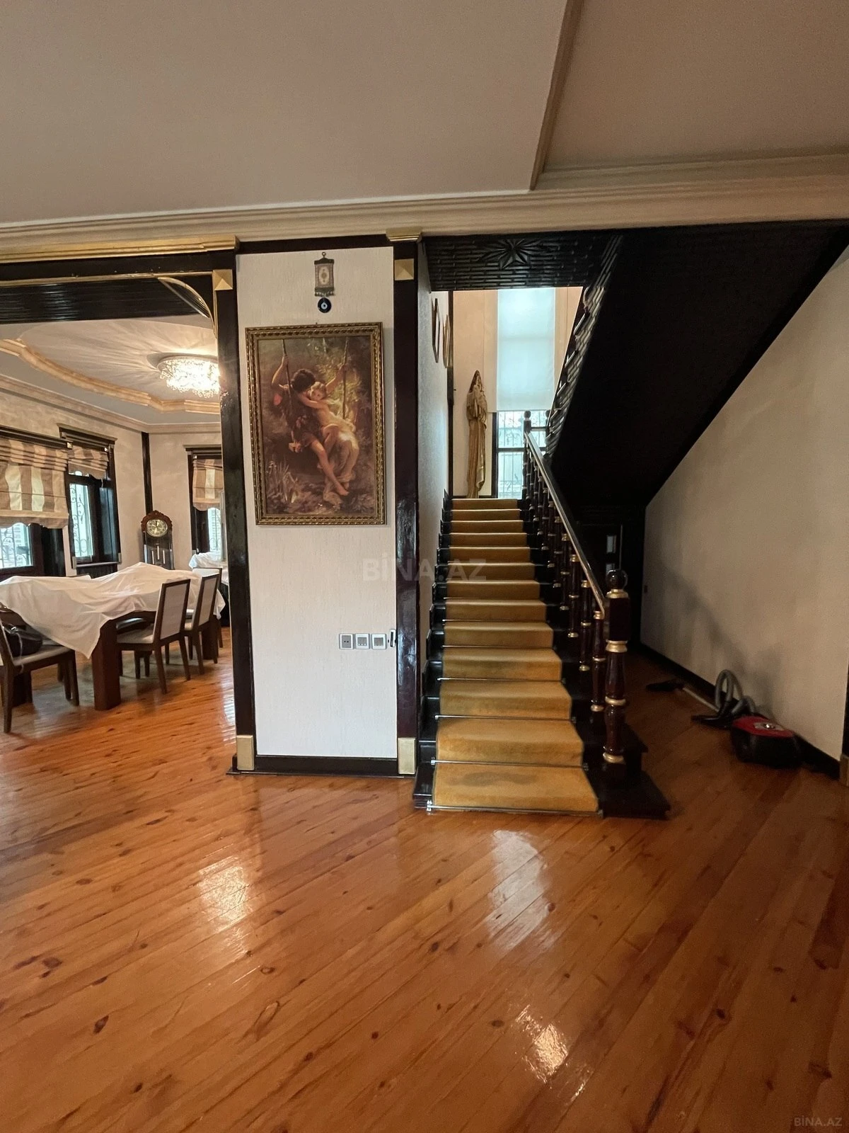 Kirayə verilir 6 otaqlı həyət evi 300 m²