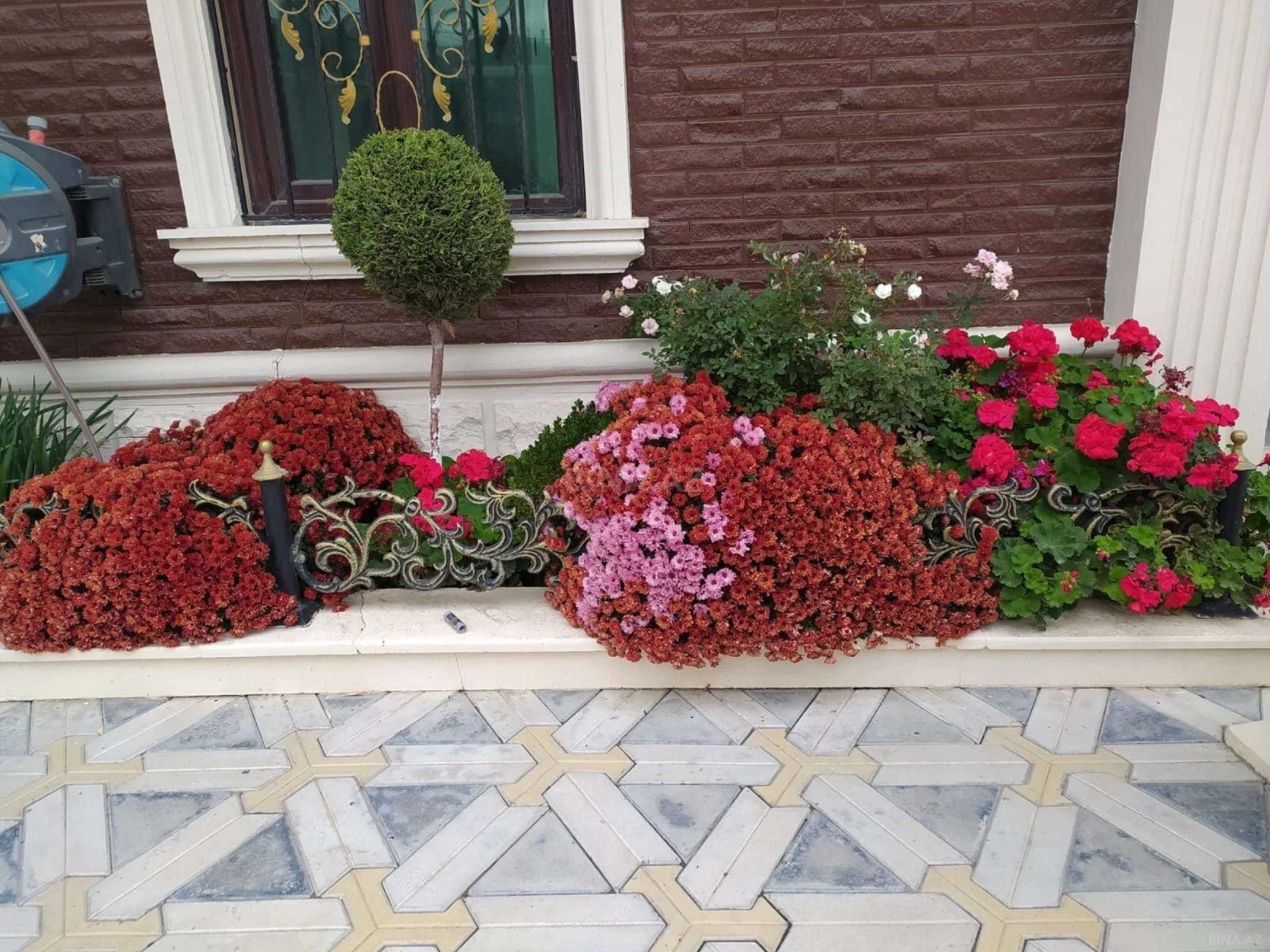 Kirayə verilir 6 otaqlı həyət evi 300 m²