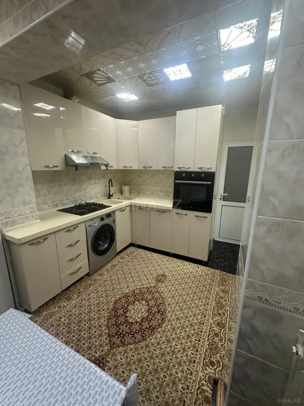 Satılır 5 otaqlı mənzil 125 m²