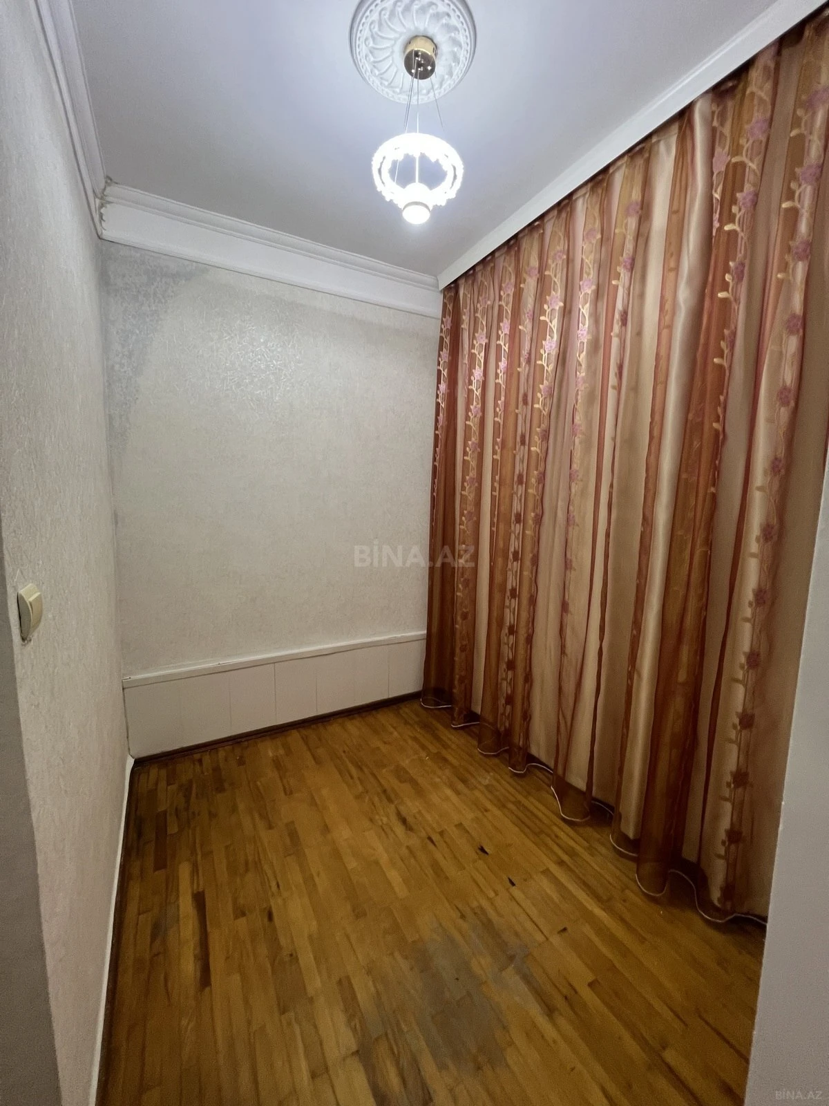 Satılır 3 otaqlı mənzil 55 m²