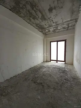 Satılır 5 otaqlı mənzil 304 m²