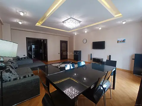 Kirayə verilir 3 otaqlı mənzil 145 m²