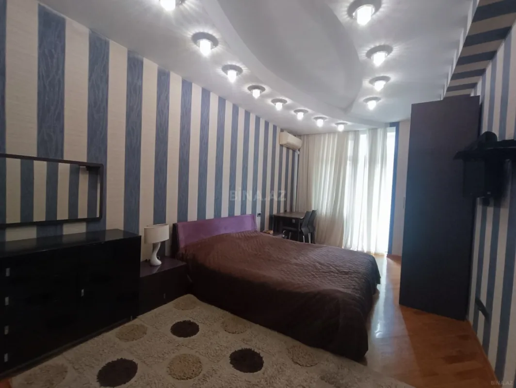 Kirayə verilir 3 otaqlı mənzil 145 m²