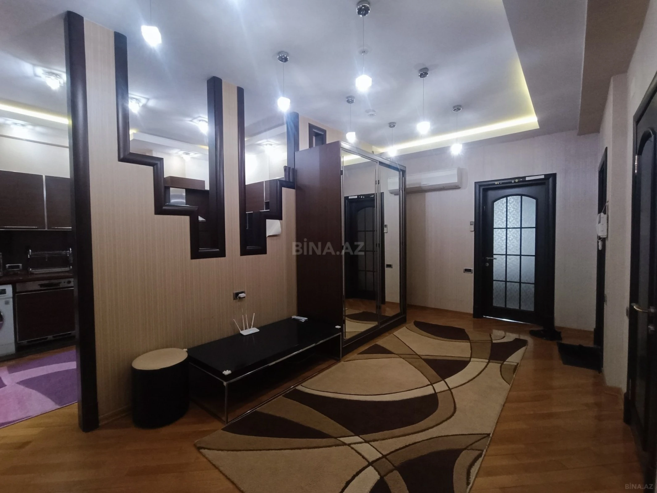 Kirayə verilir 3 otaqlı mənzil 145 m²