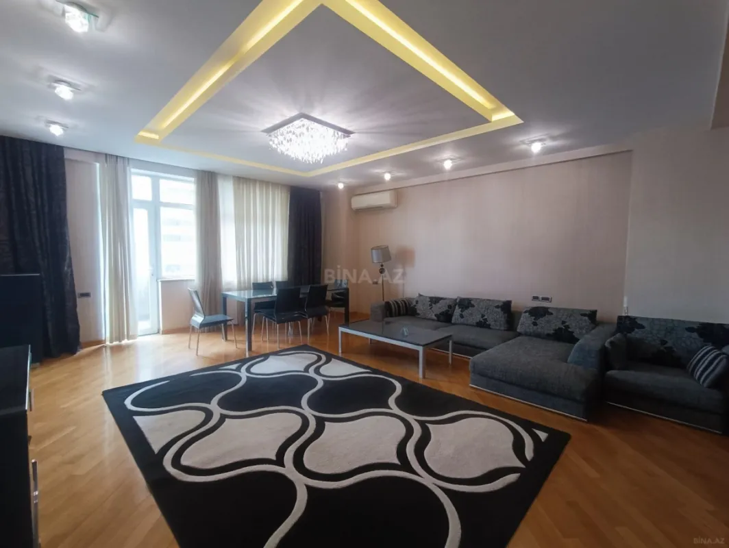 Kirayə verilir 3 otaqlı mənzil 145 m²
