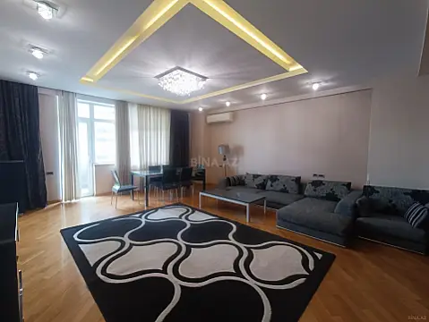 Kirayə verilir 3 otaqlı mənzil 145 m² — Bakı 3 otaq 145.00 m²