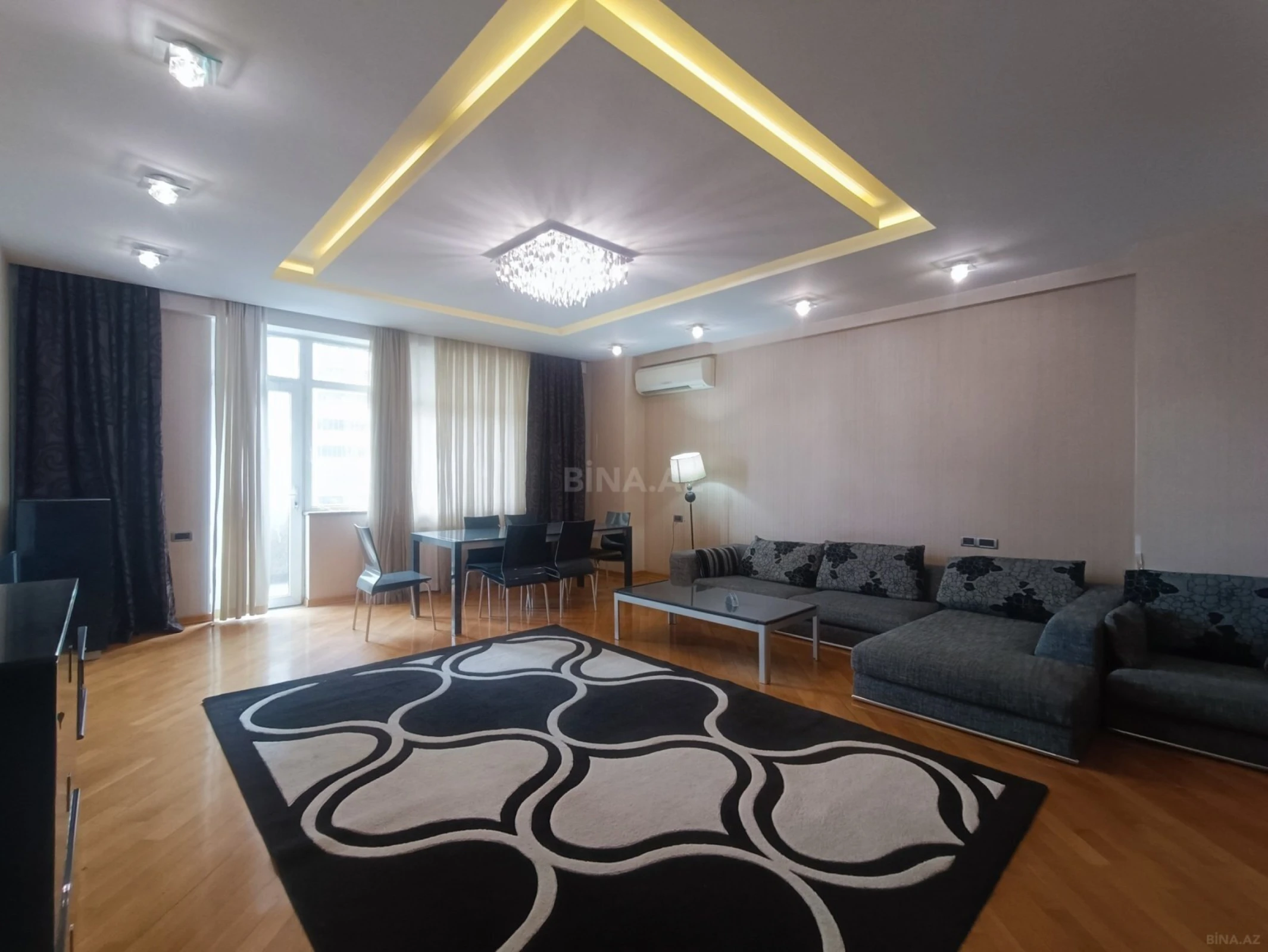 Kirayə verilir 3 otaqlı mənzil 145 m²