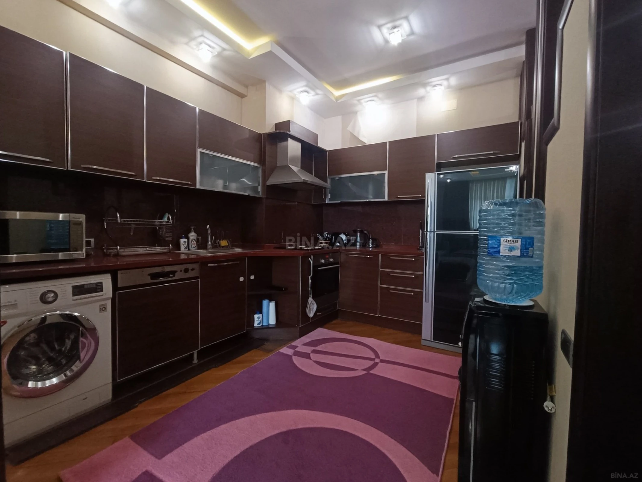 Kirayə verilir 3 otaqlı mənzil 145 m²