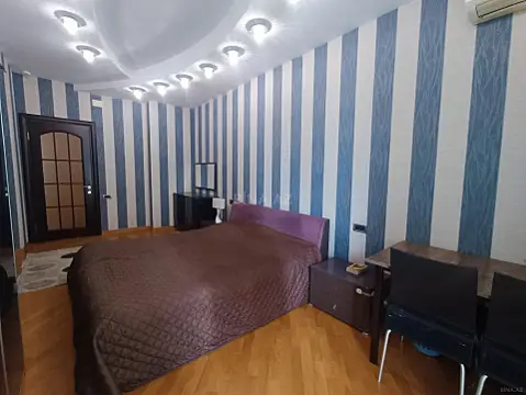 Kirayə verilir 3 otaqlı mənzil 145 m²