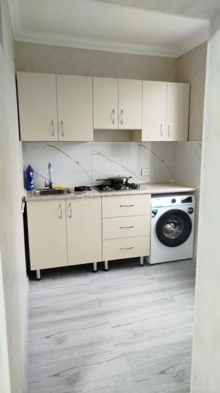 Kirayə verilir 2 otaqlı mənzil 45 m²
