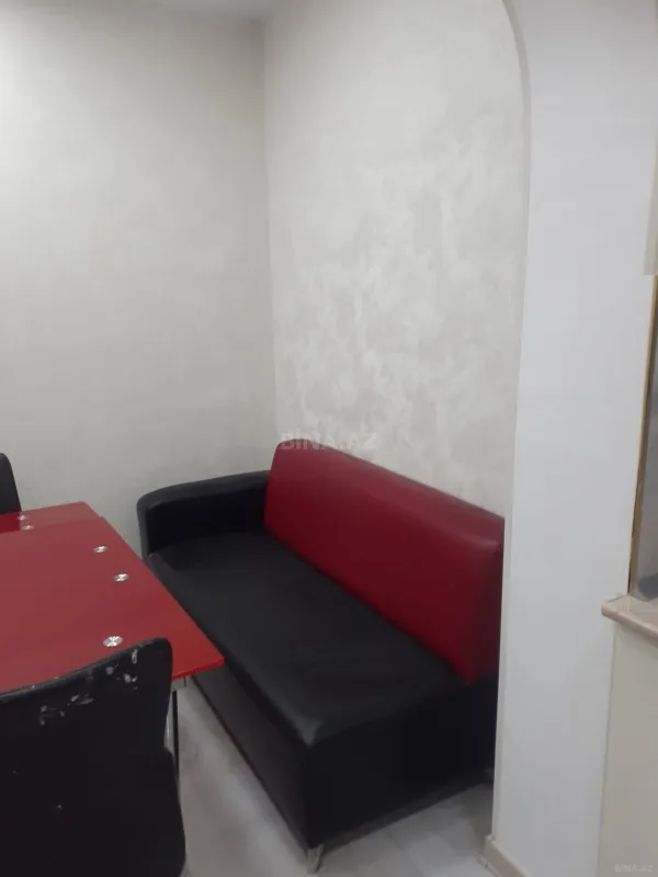 Satılır 4 otaqlı mənzil 110 m²