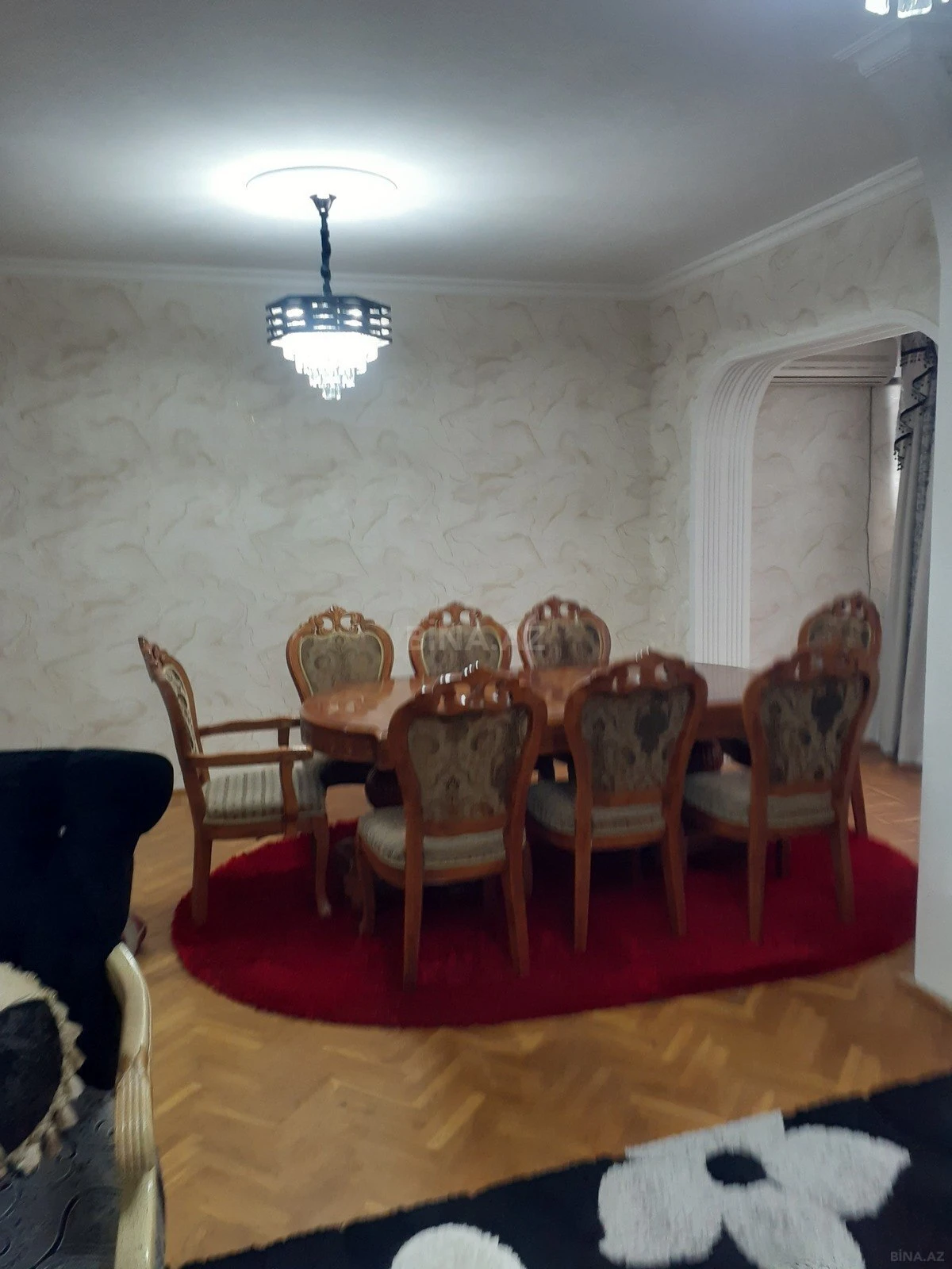 Satılır 4 otaqlı mənzil 110 m²