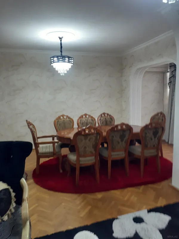 Satılır 4 otaqlı mənzil 110 m²