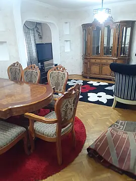 Satılır 4 otaqlı mənzil 110 m²