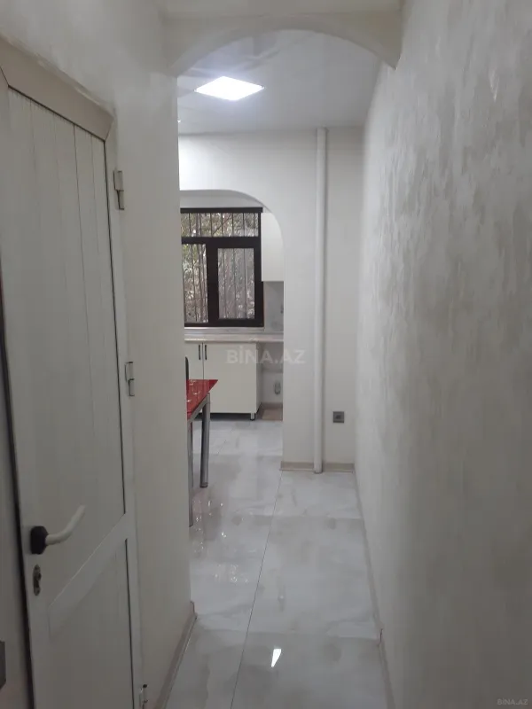 Satılır 4 otaqlı mənzil 110 m²