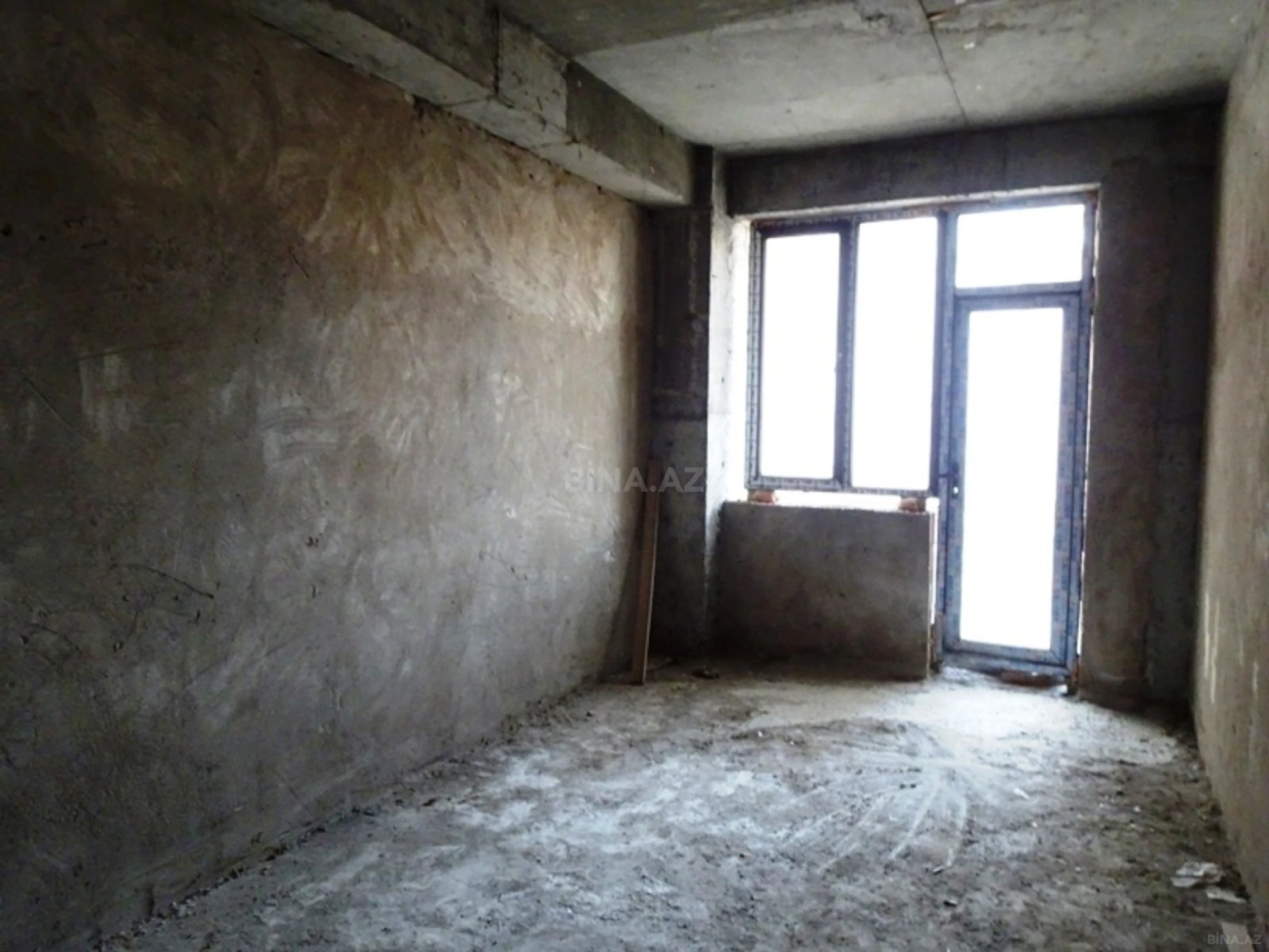 Satılır 2 otaqlı mənzil 80 m²