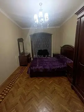 Satılır 4 otaqlı mənzil 100 m²