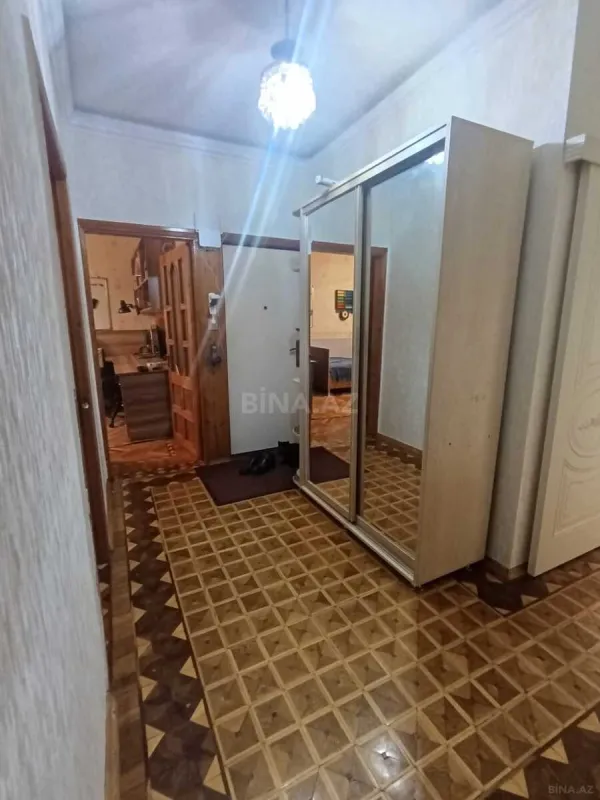 Satılır 4 otaqlı mənzil 100 m²