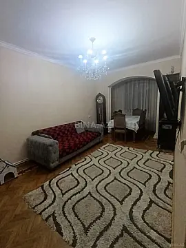 Satılır 4 otaqlı mənzil 100 m²