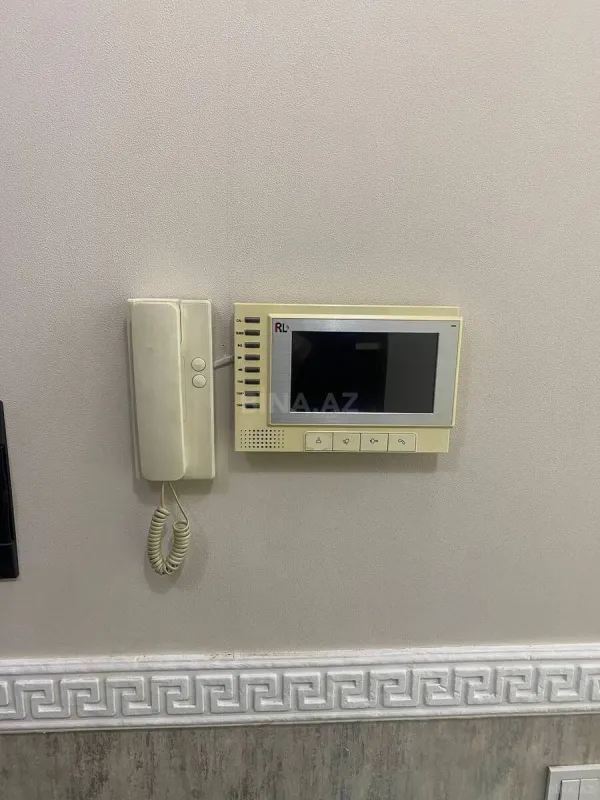 Kirayə verilir 3 otaqlı mənzil 115 m²