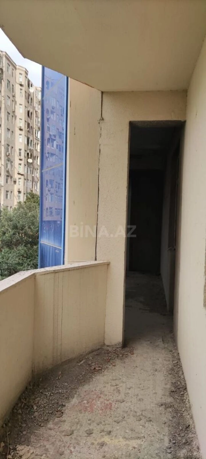 Satılır 4 otaqlı mənzil 179.5 m²