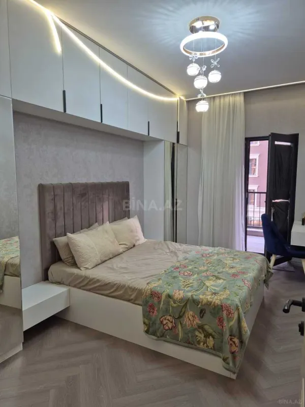 Kirayə verilir 2 otaqlı mənzil 65 m²