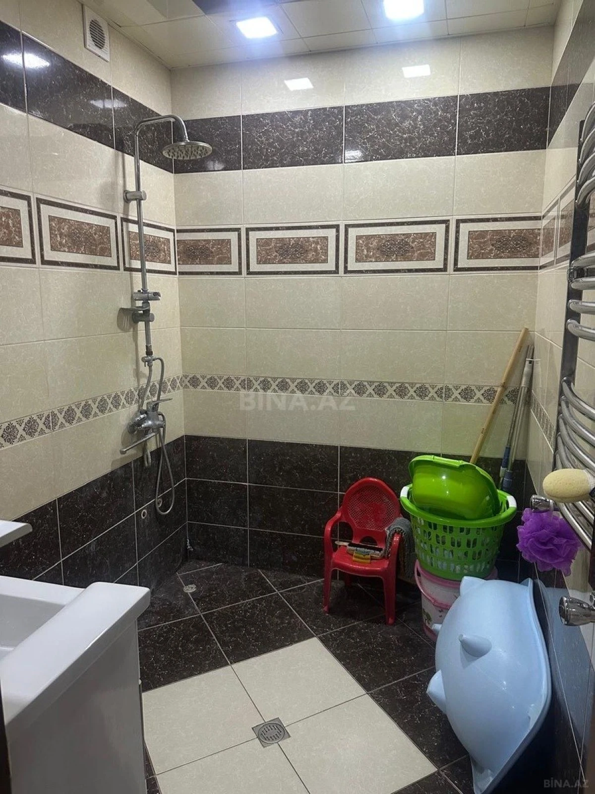 Satılır 2 otaqlı mənzil 90 m²