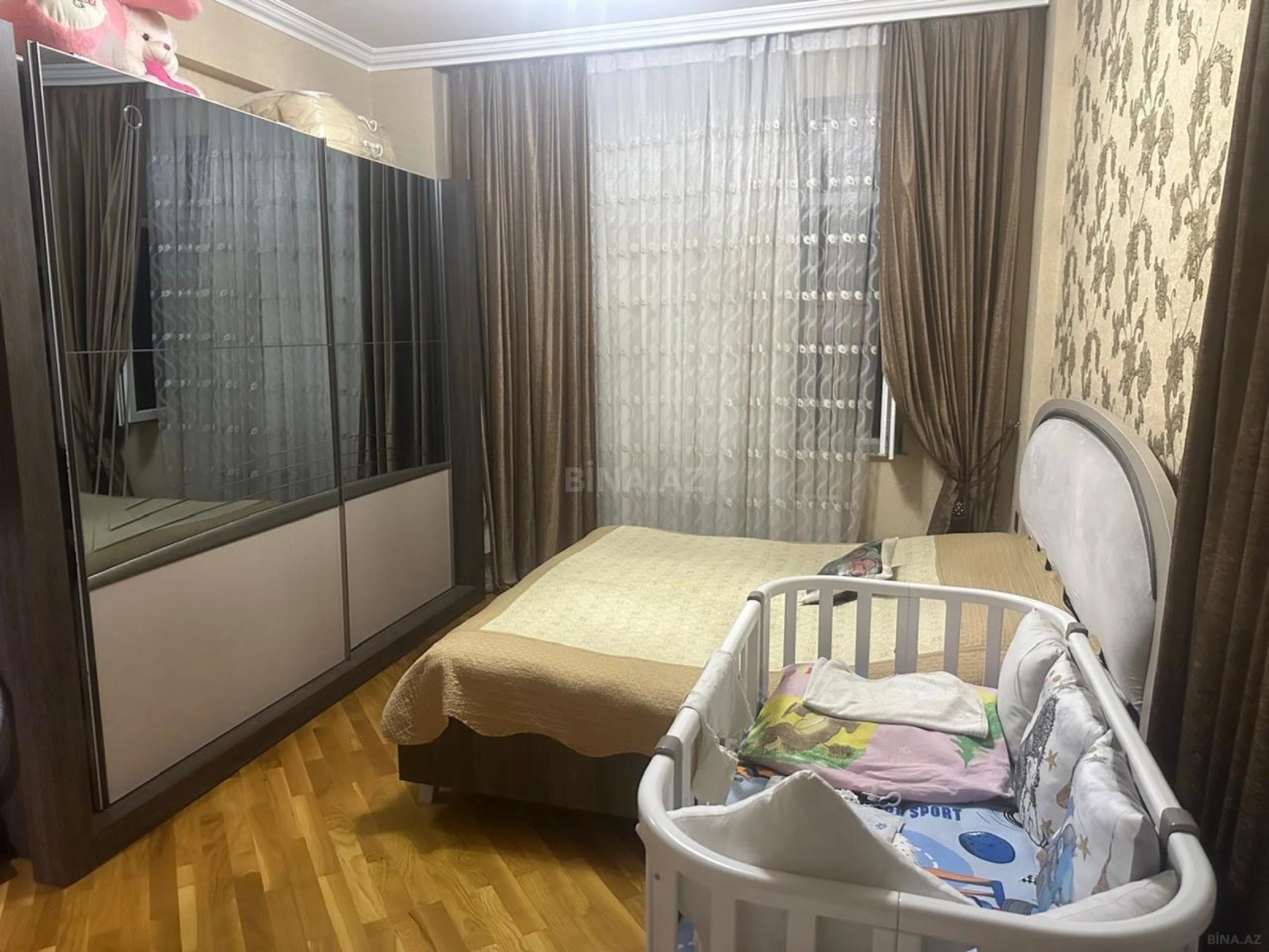 Satılır 2 otaqlı mənzil 90 m²