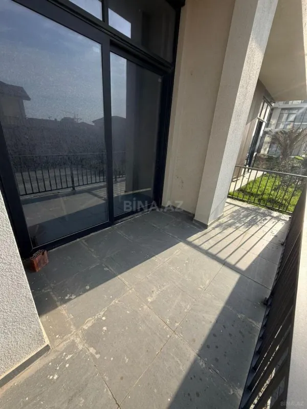 Satılır 3 otaqlı mənzil 134 m²