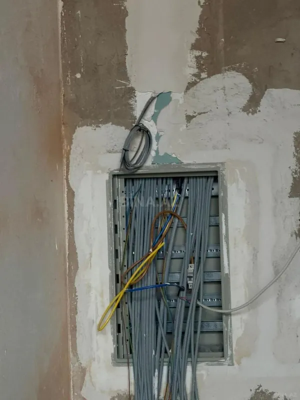 Satılır 3 otaqlı mənzil 134 m²