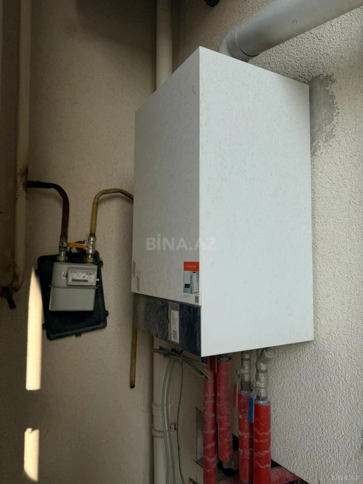 Satılır 3 otaqlı mənzil 134 m²