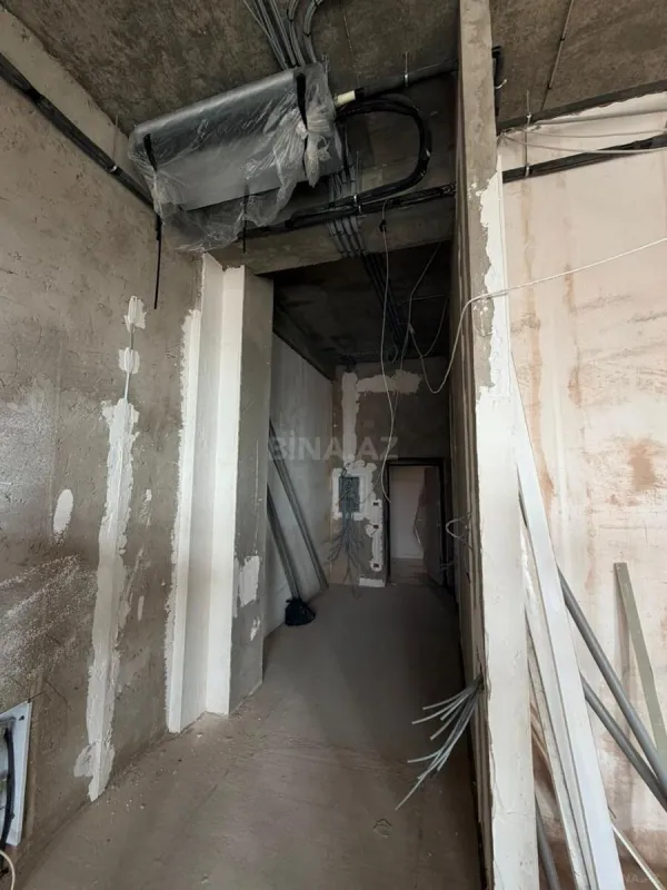 Satılır 3 otaqlı mənzil 134 m²