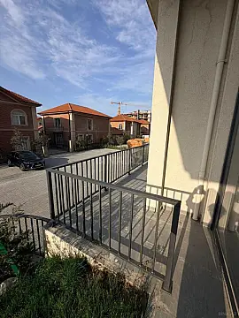 Satılır 3 otaqlı mənzil 134 m²