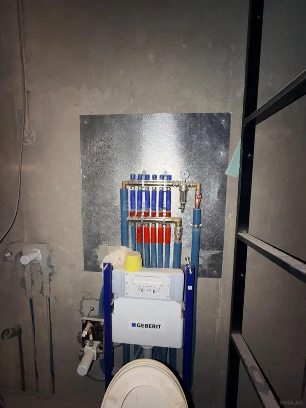 Satılır 3 otaqlı mənzil 134 m²