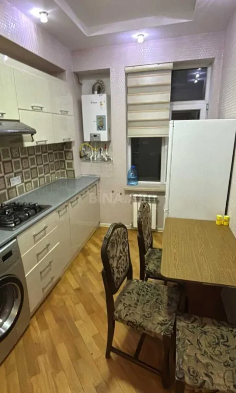 Kirayə verilir 2 otaqlı mənzil 57 m²
