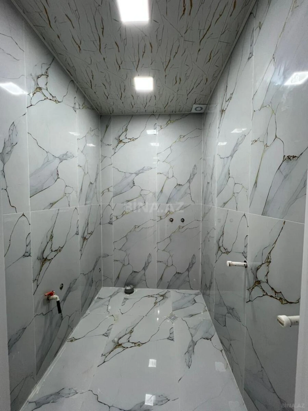 Satılır 2 otaqlı mənzil 44 m²