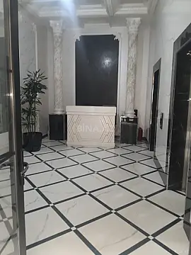 Satılır 4 otaqlı mənzil 165 m²