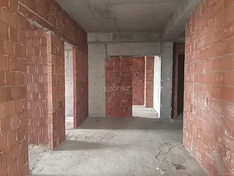 Satılır 4 otaqlı mənzil 165 m²