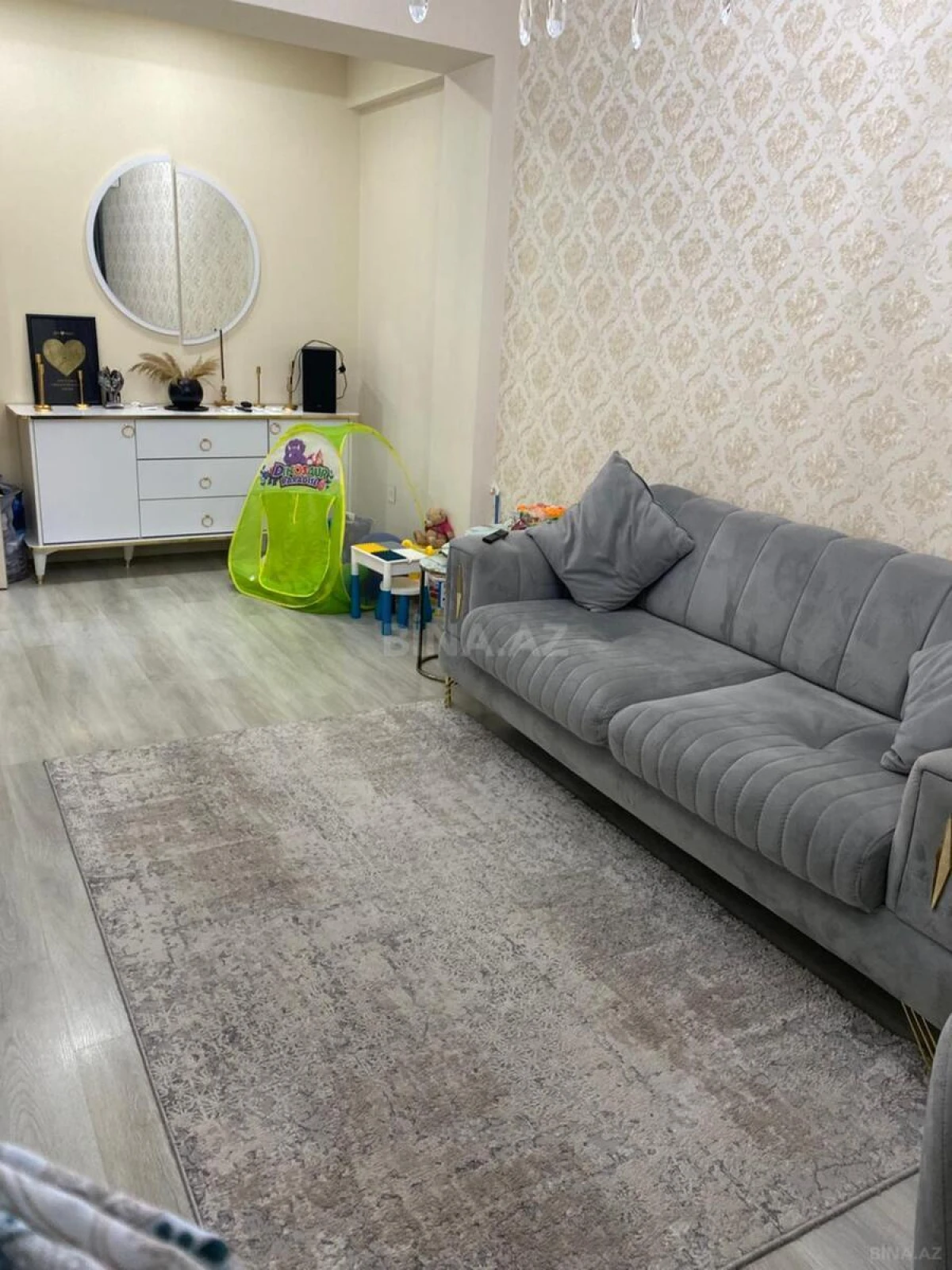 Satılır 2 otaqlı mənzil 78 m²
