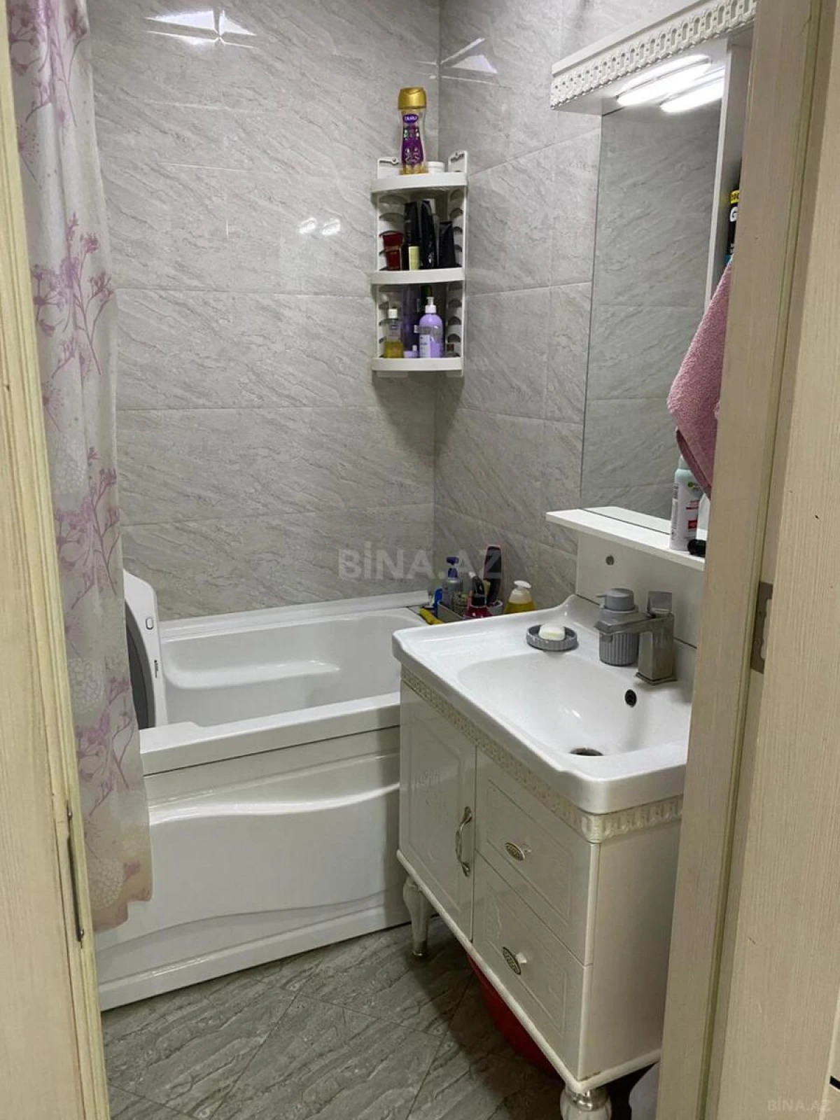 Satılır 2 otaqlı mənzil 78 m²