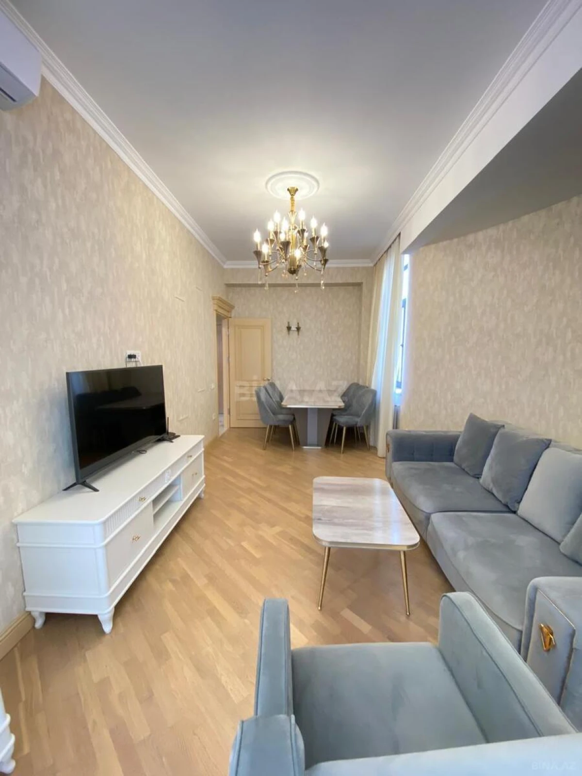 Kirayə verilir 2 otaqlı mənzil 90 m²