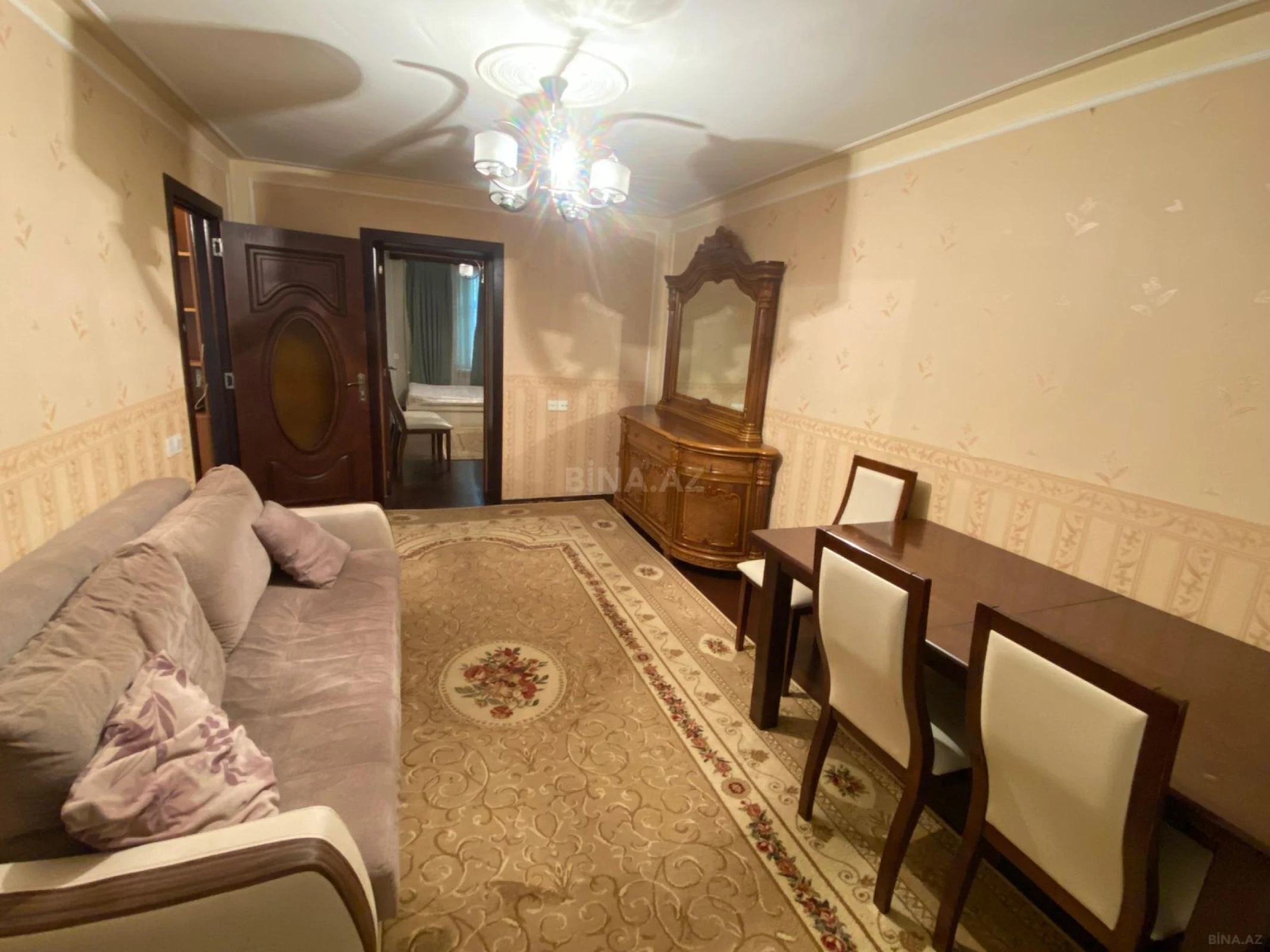 Kirayə verilir 2 otaqlı mənzil 55 m²