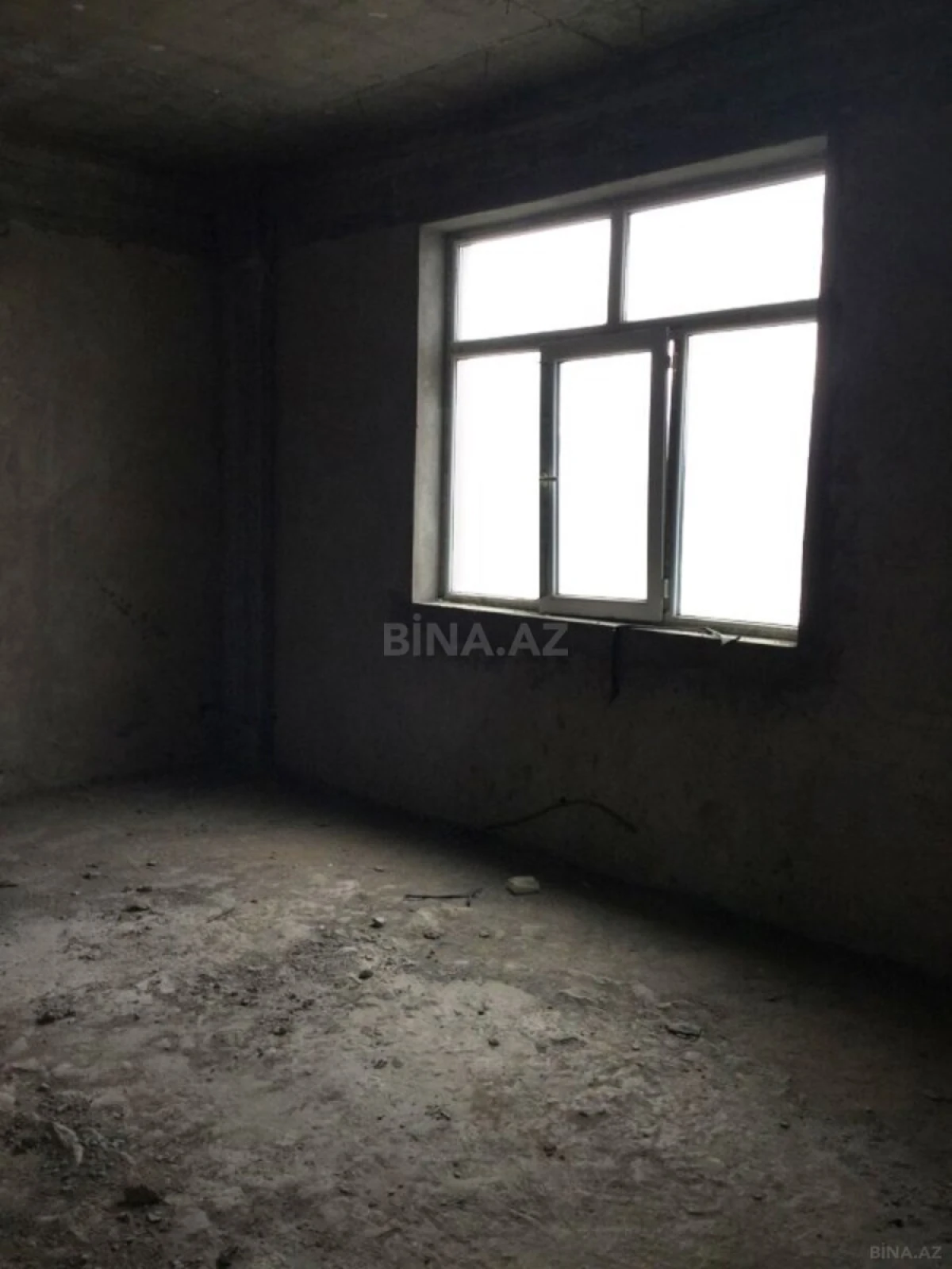 Satılır 3 otaqlı mənzil 114 m²