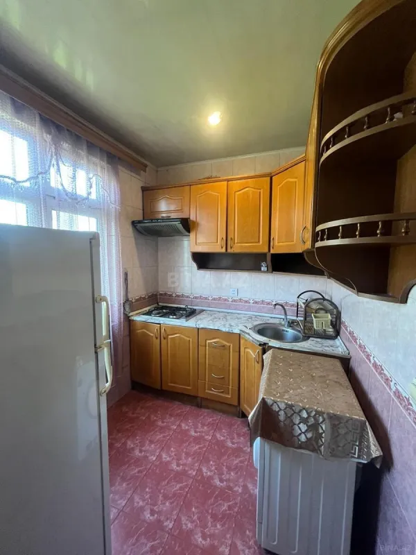 Kirayə verilir 2 otaqlı mənzil 50 m²